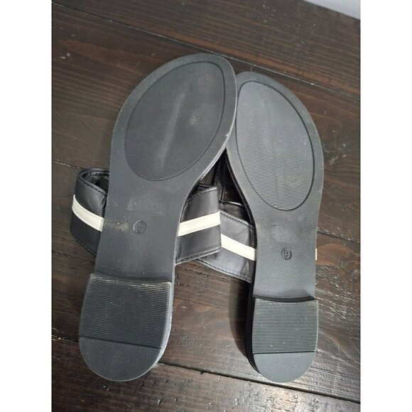 NWOB New York & Company Cassandra Black and White Thong Sandal/Sz. 9 - Picture 8 of 9